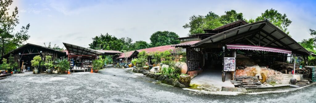 Thow Kwang Pottery Jungle in Singapore